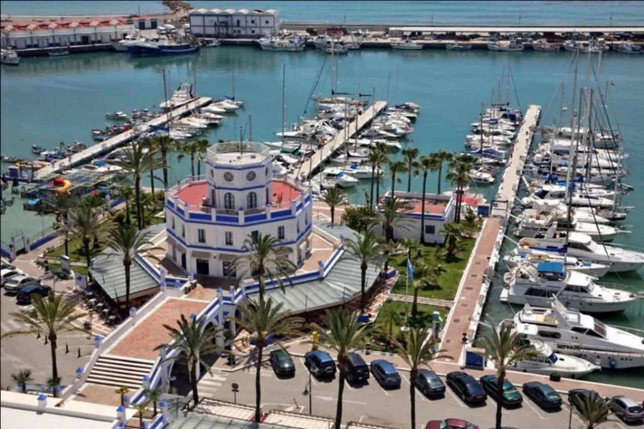 Beautiful Apartment In Costa Del Sol,300M From Sea Estepona